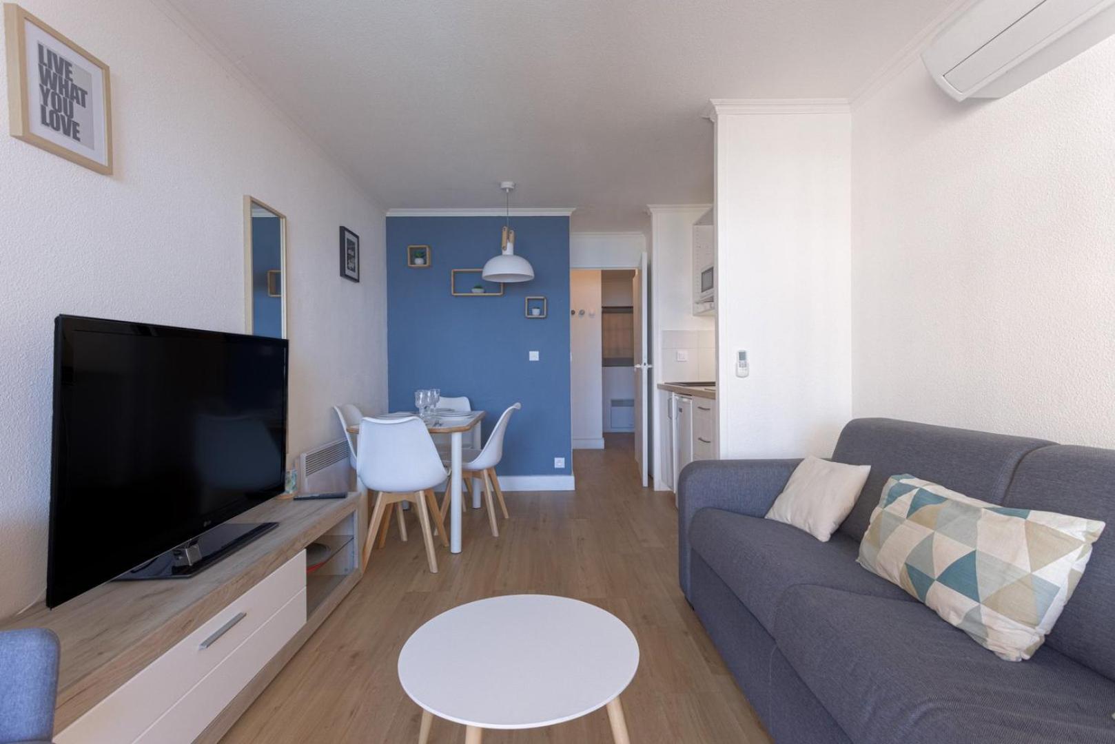 Serene Azure Apt With Riveria View * Cannes