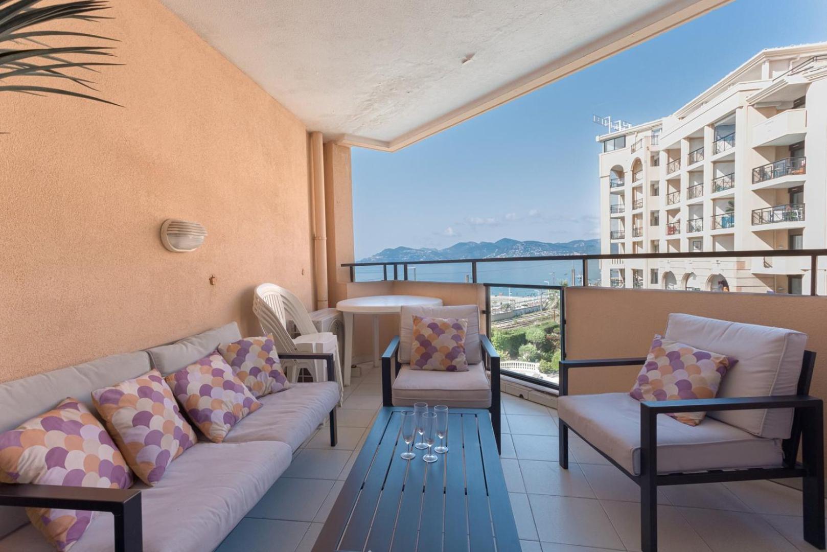Serene Azure Apt With Riveria View Apartment Cannes